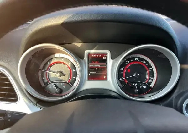 Dodge Journey cena 55900 przebieg: 176349, rok produkcji 2019 z Bydgoszcz małe 121